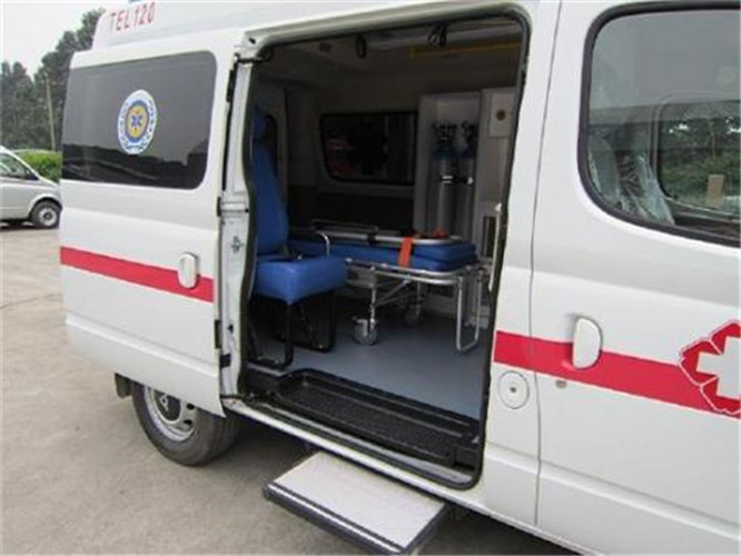 玉龙救护车出租服务案例7